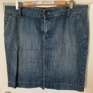 Perfect Jean skirt
